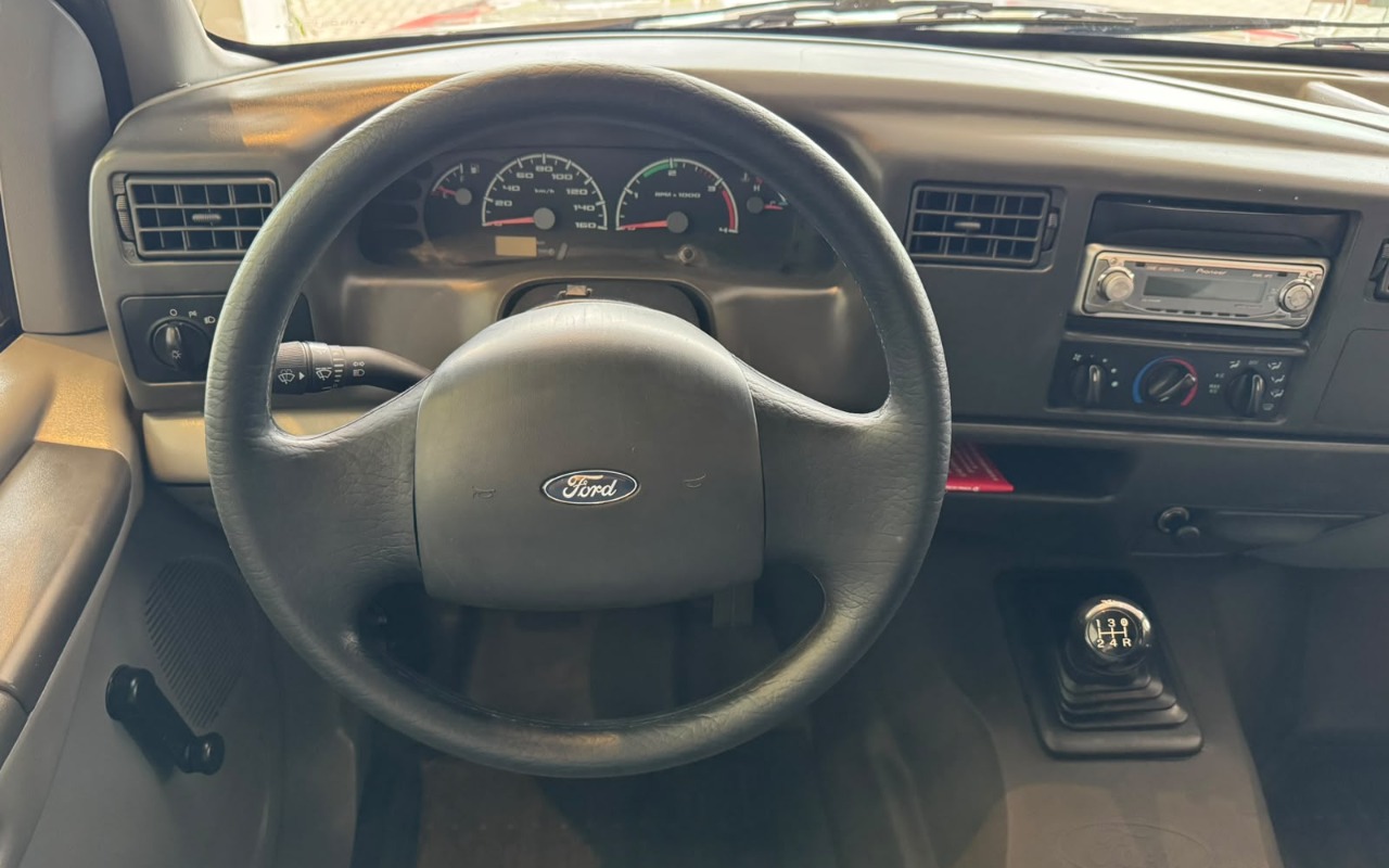 imagem-https://www.socarrao.com.br/sc-vehicle-images-prod/3846350/1789495489221-MTEuanBlZw.jpeg