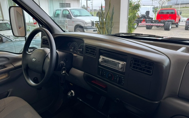 imagem-https://www.socarrao.com.br/sc-vehicle-images-prod/3846350/1789495489289-MTIuanBlZw.jpeg
