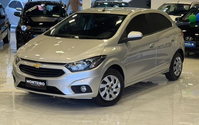 imagem-https://www.socarrao.com.br/sc-vehicle-images-prod/3846544/1789493772843-3_054234.jpg