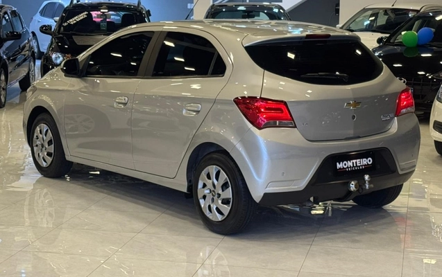 imagem-https://www.socarrao.com.br/sc-vehicle-images-prod/3846544/1789493772847-2_054234.jpg