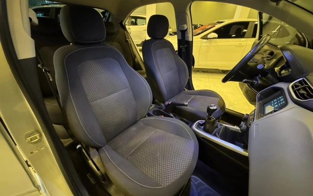 imagem-https://www.socarrao.com.br/sc-vehicle-images-prod/3846544/1789493772855-13_054234.jpg