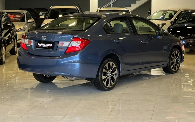 imagem-https://www.socarrao.com.br/sc-vehicle-images-prod/3846555/1789493824077-3_110913.jpg