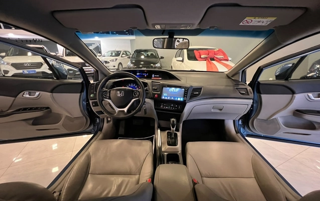 imagem-https://www.socarrao.com.br/sc-vehicle-images-prod/3846555/1789493824081-7_110913.jpg