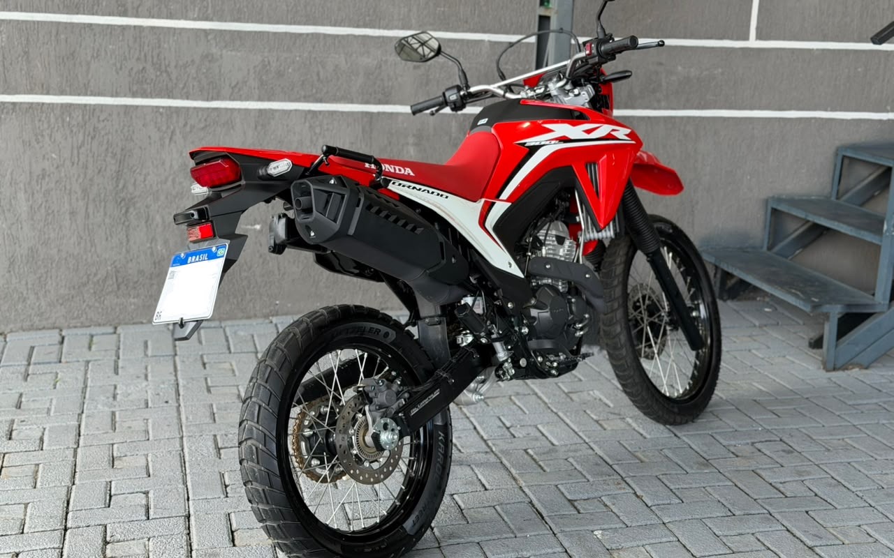 imagem-https://www.socarrao.com.br/sc-vehicle-images-prod/3846795/1789494382077-V2hhdHNBcHAgSW1hZ2UgMjAyNi0wOS0xNSBhdCAxMi40Ni40NS5qcGVn.jpeg
