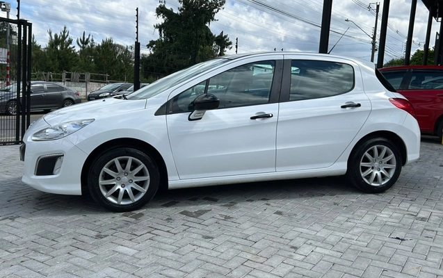 imagem-https://www.socarrao.com.br/sc-vehicle-images-prod/3846828/1789494446561-10_024606.jpg