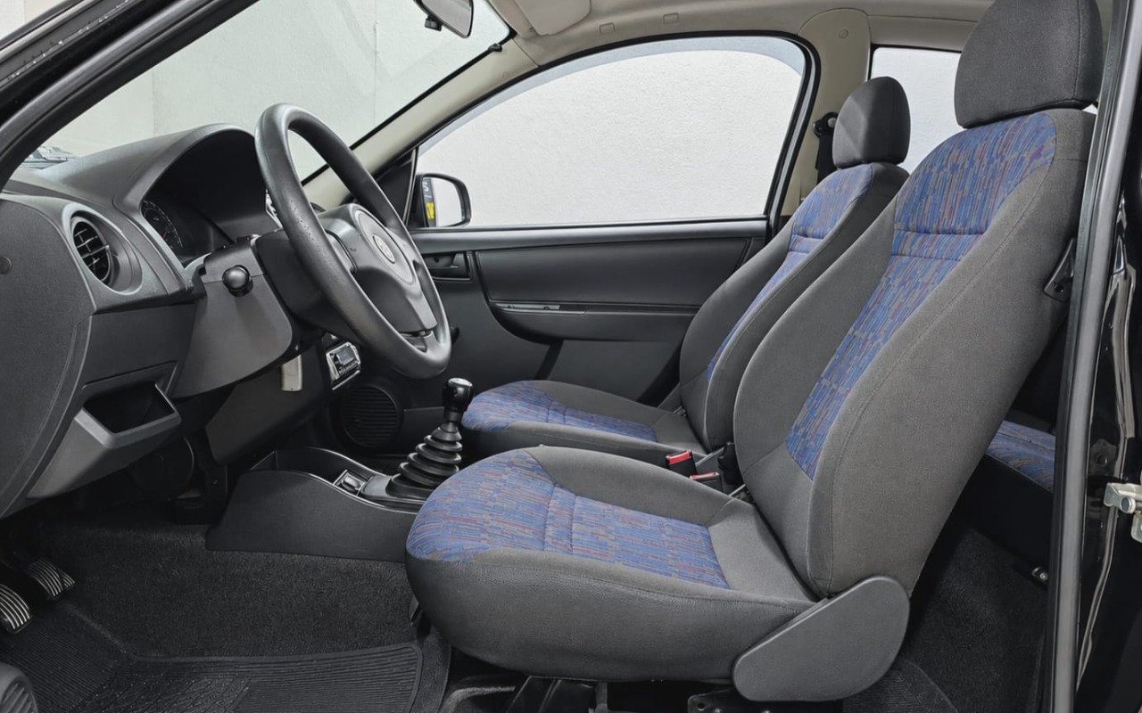 imagem-https://www.socarrao.com.br/sc-vehicle-images-prod/3846829/1789494453755-NS5qZmlm.jfif