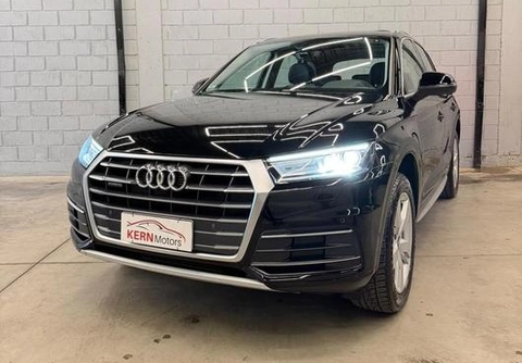 Audi Q5 2018 Preto — foto 1 de 3