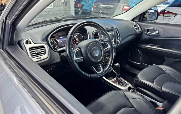 imagem-https://www.socarrao.com.br/sc-vehicle-images-prod/3847406/1789495891081-H8mu2ivcMoXlDR83VRGYtNUMTlOwXfHh.jpg