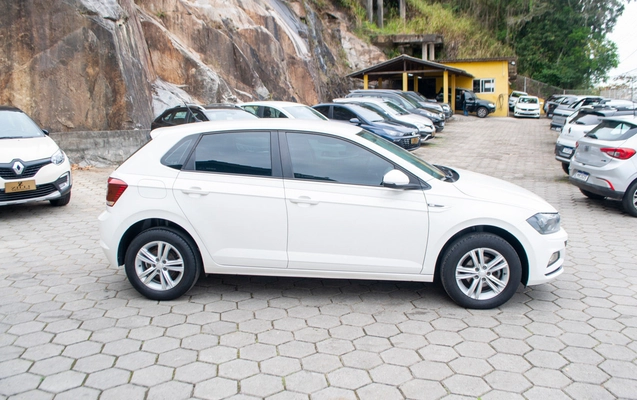 imagem-https://www.socarrao.com.br/sc-vehicle-images-prod/3847490/1789495823974-f75eef25d5f8407683f271d00e971f5b_1789495067247.jpg