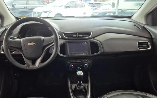 imagem-https://www.socarrao.com.br/sc-vehicle-images-prod/3847494/1789495908001-8473814_8_B_557a494e48.jpeg