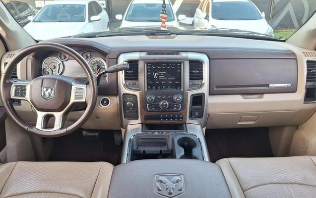 imagem-https://www.socarrao.com.br/sc-vehicle-images-prod/3847569/1789648129509-8479189_3_B_a411197ca6.jpeg