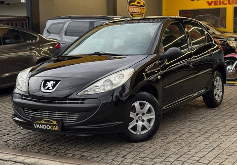 Peugeot 207 XR 1.4 Flex 8V 5p 2011 Preto — foto 1 de 3