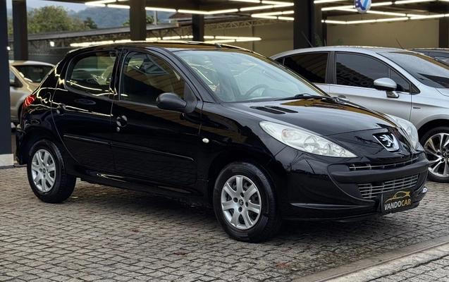 imagem-https://www.socarrao.com.br/sc-vehicle-images-prod/3847758/1789505634425-9547829e23fb49308b204f0803f7c5ba_1789490075859.jpg