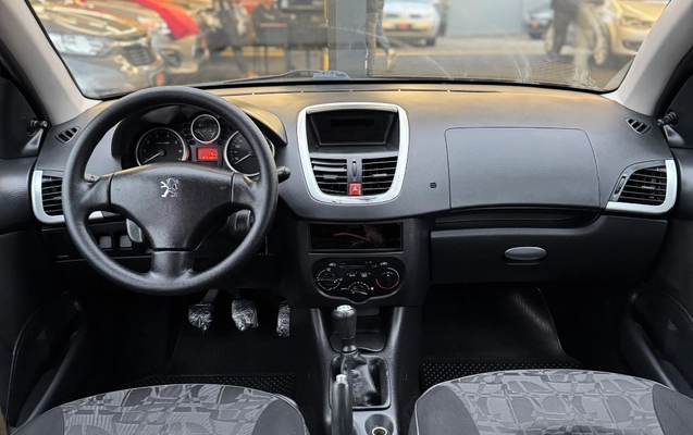 imagem-https://www.socarrao.com.br/sc-vehicle-images-prod/3847758/1789505634427-e5cd39abcc9845cea78ba13c224edc93_1789490075867.jpg