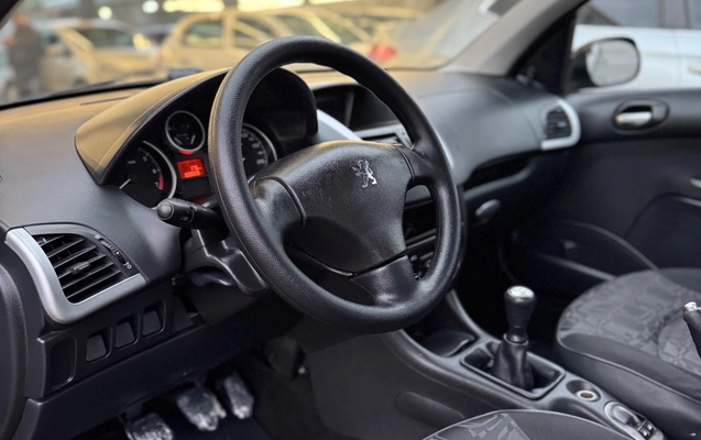 imagem-https://www.socarrao.com.br/sc-vehicle-images-prod/3847758/1789505634429-e256b7947f6848c3b7e31874711fa83d_1789490075875.jpg