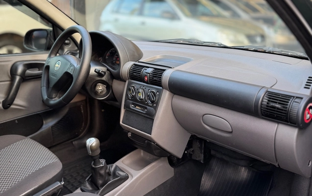 imagem-https://www.socarrao.com.br/sc-vehicle-images-prod/3847789/1789515257749-1b4603238a7a4e9d8b17ae7730e70513_1789490161427.jpg