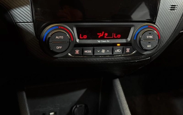 imagem-https://www.socarrao.com.br/sc-vehicle-images-prod/3847876/1789496628467-8374238_17_B_5513826b64.jpeg