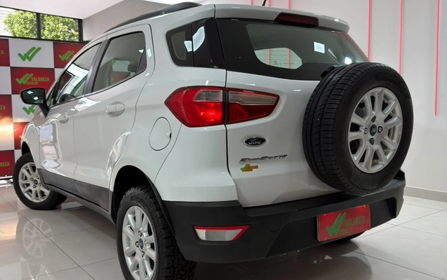 imagem-https://www.socarrao.com.br/sc-vehicle-images-prod/3847903/1789496720310-e166f232-cd0e-4c18-bb6d-204c454090e7.jpg
