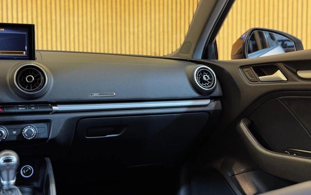 imagem-https://www.socarrao.com.br/sc-vehicle-images-prod/3847905/1789496770671-8418587_15_B_fb6d731e31.jpeg