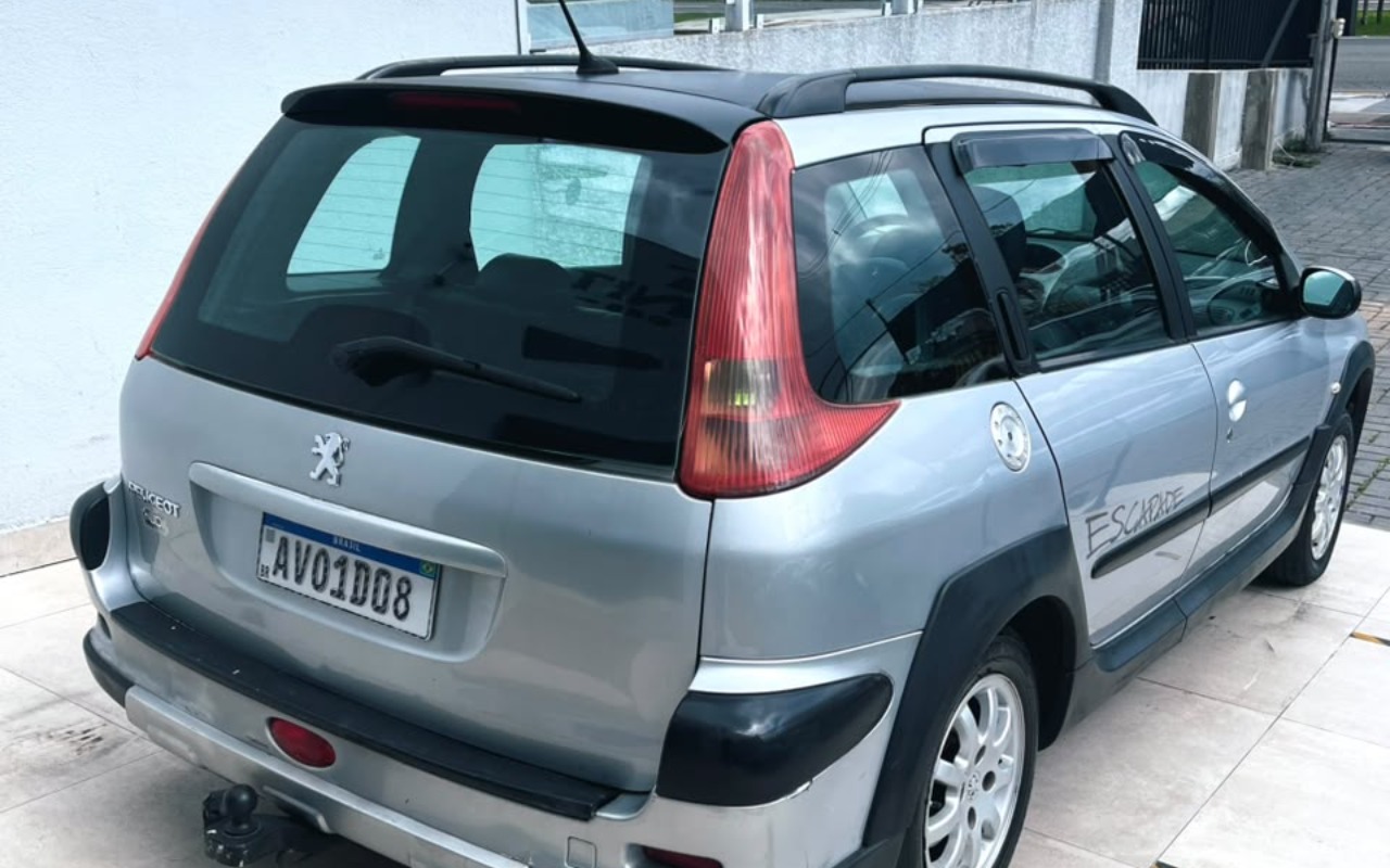 imagem-https://www.socarrao.com.br/sc-vehicle-images-prod/3847906/1789496832376-V2hhdHNBcHAgSW1hZ2UgMjAyNi0wOS0xNSBhdCAxMy4zNy4yOC5qcGVn.jpeg