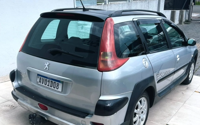 imagem-https://www.socarrao.com.br/sc-vehicle-images-prod/3847906/1789496832376-V2hhdHNBcHAgSW1hZ2UgMjAyNi0wOS0xNSBhdCAxMy4zNy4yOC5qcGVn.jpeg