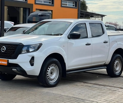 Nissan Frontier 2023 Branco — foto 1 de 3