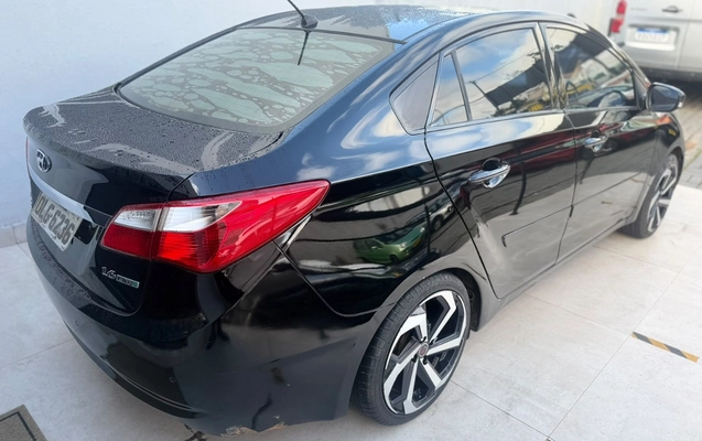 imagem-https://www.socarrao.com.br/sc-vehicle-images-prod/3848074/1789497229831-V2hhdHNBcHAgSW1hZ2UgMjAyNi0wOS0xNSBhdCAwOS4zNS4yMSAoMSkuanBlZw.jpeg