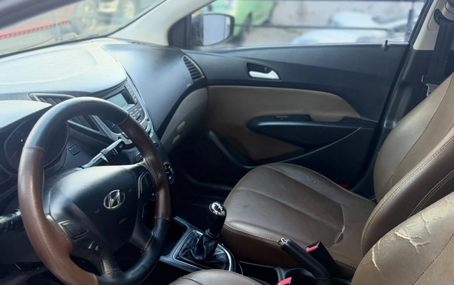 imagem-https://www.socarrao.com.br/sc-vehicle-images-prod/3848074/1789497230242-V2hhdHNBcHAgSW1hZ2UgMjAyNi0wOS0xNSBhdCAwOS4zNS4yMi5qcGVn.jpeg