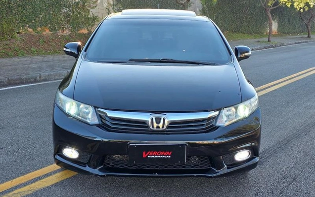 imagem-https://www.socarrao.com.br/sc-vehicle-images-prod/3848395/1789497727474-7907262_0_B_f846ba84c9.jpeg
