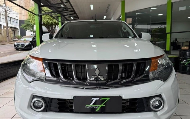 imagem-https://www.socarrao.com.br/sc-vehicle-images-prod/3848626/1789503320520-8420845_0_B_26e36679dc.jpeg