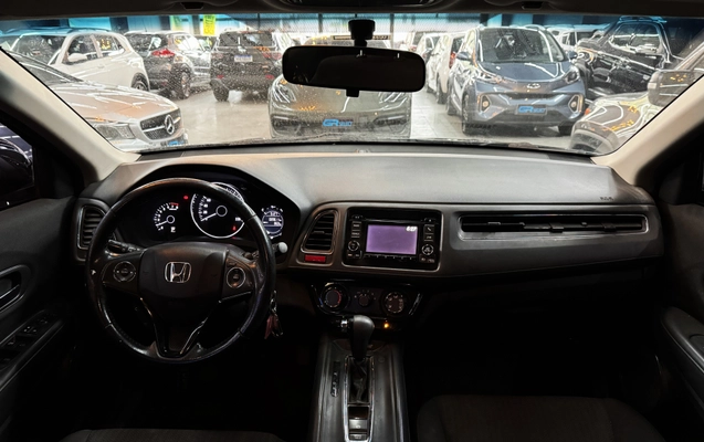 imagem-https://www.socarrao.com.br/sc-vehicle-images-prod/3848627/1789498059033-003_8f27de001c250d8a15c3d6aa39adf3e9.jpg