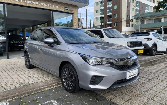 imagem-https://www.socarrao.com.br/sc-vehicle-images-prod/3848844/1789499290159-app-photos-7tSOmBZwYS81FupL9w0uFx0LAL4uyNZs.jpg