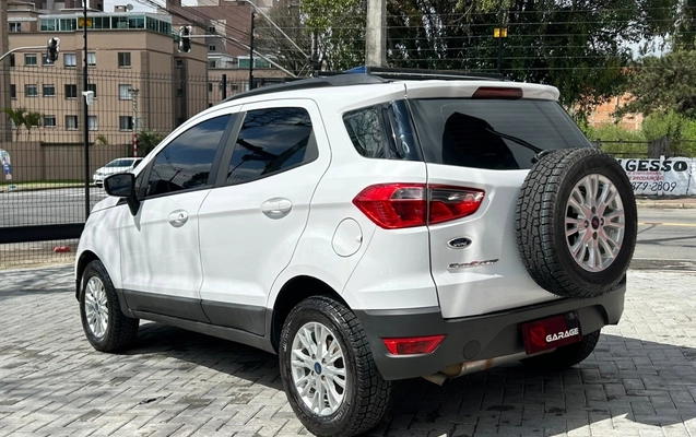 imagem-https://www.socarrao.com.br/sc-vehicle-images-prod/3848847/1789498357082-7_035200.jpg