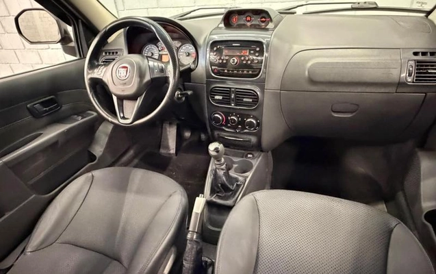 imagem-https://www.socarrao.com.br/sc-vehicle-images-prod/3848919/1789498472852-8401036_7_B_7b19456858.jpeg