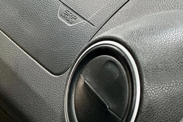 imagem-https://www.socarrao.com.br/sc-vehicle-images-prod/3848951/1789656391830-8461454_8_B_36ea5d98f0.jpeg