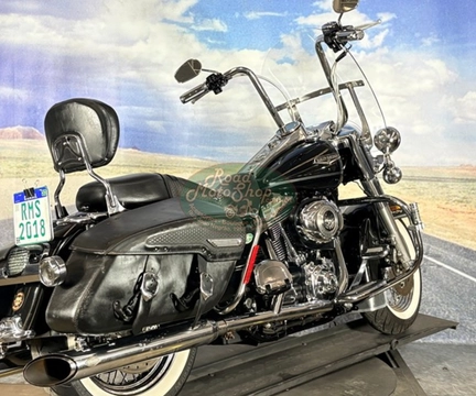 HARLEY-DAVIDSON ROAD KING CLASSIC FLHRC/ CUSTOM FLHRSI 2007 Preto — foto 1 de 3