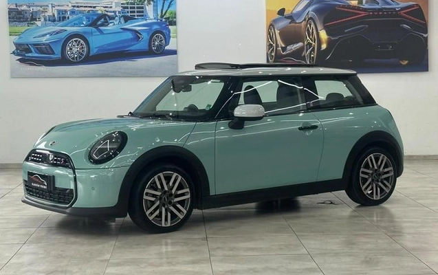 imagem-https://www.socarrao.com.br/sc-vehicle-images-prod/3849064/1789499504352-8468093_0_B_f6da10454c.jpeg