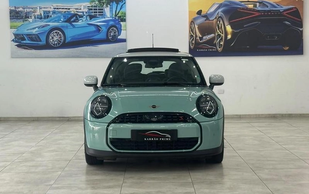 imagem-https://www.socarrao.com.br/sc-vehicle-images-prod/3849064/1789499504354-8468093_7_B_3f1a5336db.jpeg