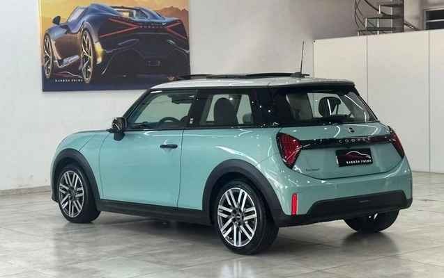 imagem-https://www.socarrao.com.br/sc-vehicle-images-prod/3849064/1789499504357-8468093_2_B_f51bea4fc6.jpeg