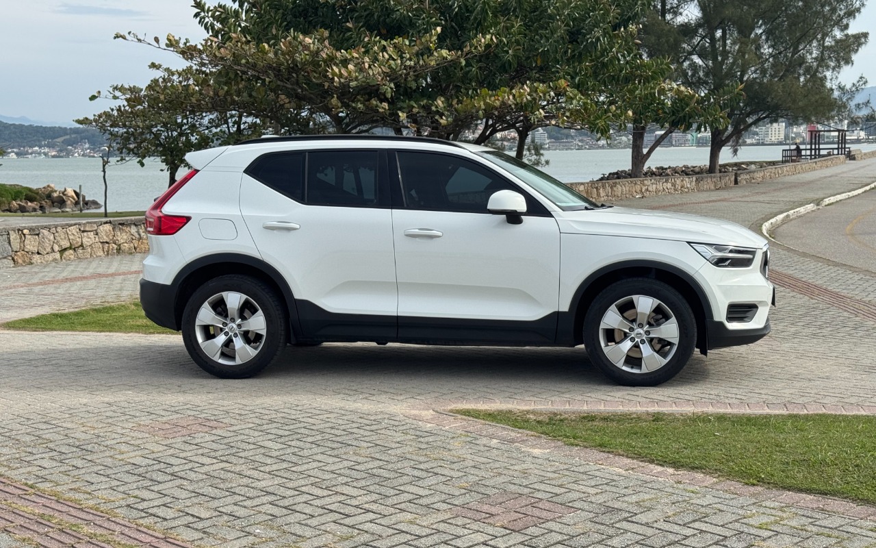 imagem-https://www.socarrao.com.br/sc-vehicle-images-prod/3849122/1789498919239-SU1HXzEwNzguanBn.jpg