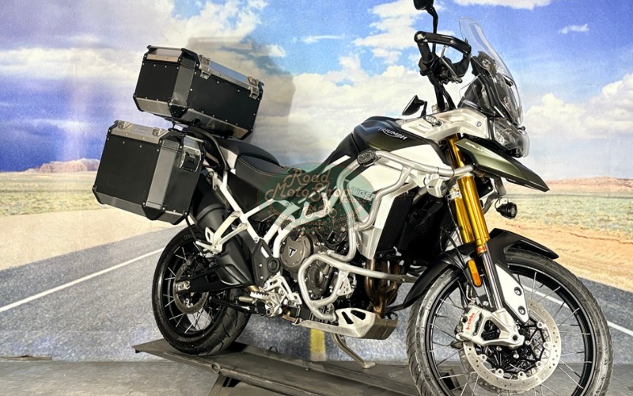 imagem-https://www.socarrao.com.br/sc-vehicle-images-prod/3849222/1789499098486-VElHRVIgOTAwUkFMTFlfNi5qcGc.jpg