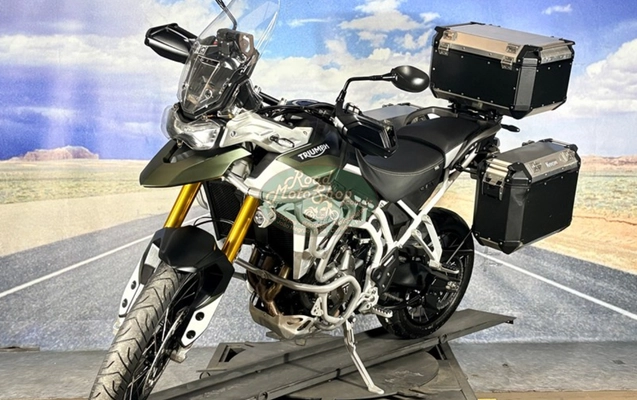 imagem-https://www.socarrao.com.br/sc-vehicle-images-prod/3849222/1789499098807-VElHRVIgOTAwUkFMTFlfMTAuanBn.jpg