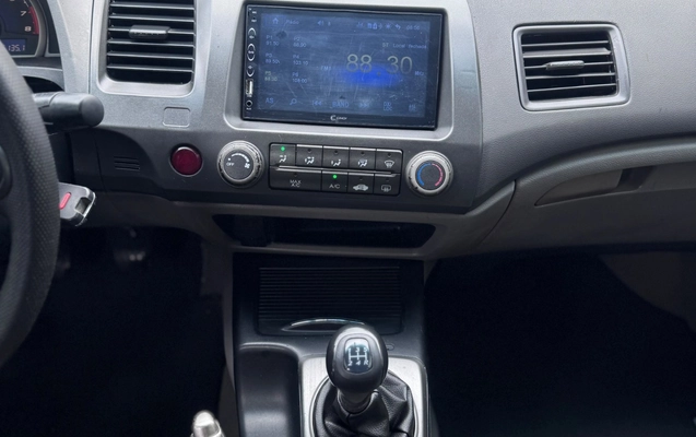 imagem-https://www.socarrao.com.br/sc-vehicle-images-prod/3849256/1789499155841-SU1HLTIwMjYwOTE1LVdBMDAzMy5qcGc.jpg