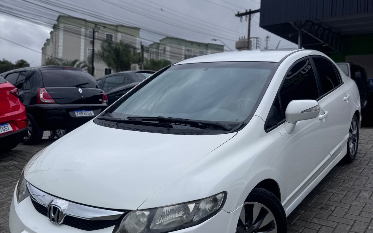 imagem-https://www.socarrao.com.br/sc-vehicle-images-prod/3849256/1789499156439-SU1HLTIwMjYwOTE1LVdBMDAzMS5qcGc.jpg