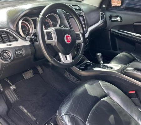 imagem-https://www.socarrao.com.br/sc-vehicle-images-prod/3849273/1789499204536-8479585_1_B_27741fe491.jpeg