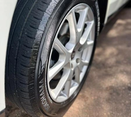 imagem-https://www.socarrao.com.br/sc-vehicle-images-prod/3849273/1789499204540-8479585_8_B_2e6acd212f.jpeg