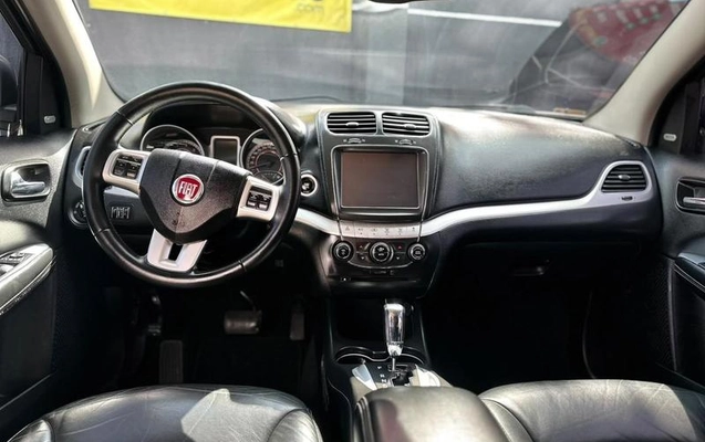 imagem-https://www.socarrao.com.br/sc-vehicle-images-prod/3849273/1789499204544-8479585_5_B_b878329dbf.jpeg