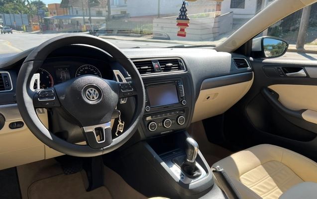 imagem-https://www.socarrao.com.br/sc-vehicle-images-prod/3849277/1789499207096-003_d30f662611b71553fbaeea6c1a9e8645.jpeg