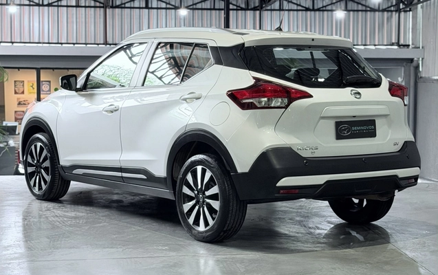 imagem-https://www.socarrao.com.br/sc-vehicle-images-prod/3849327/1789499292167-2_025543.jpg
