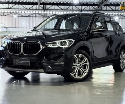 BMW X1 2021 Preto — foto 1 de 3